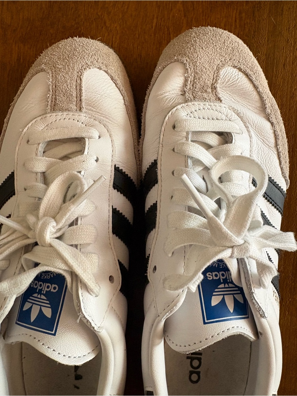 Adidas sambas sz 9 - Picture 2 of 3